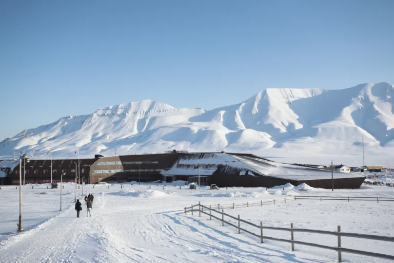 Svalbard / Spitsbergen Bezoeken. Wat kun je in Svalbard beleven?